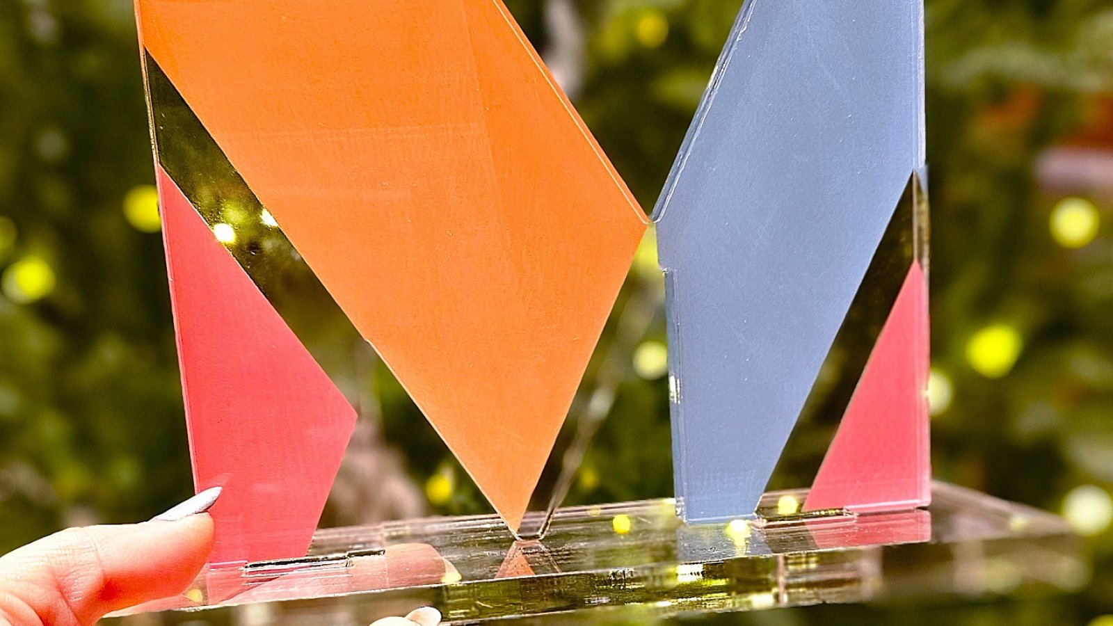 Премия «Моменты»