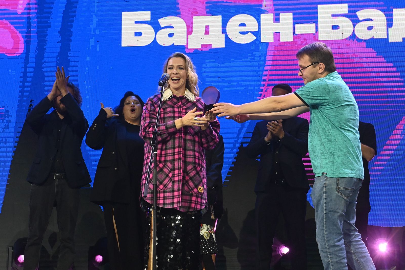 «Народная премия» Е1